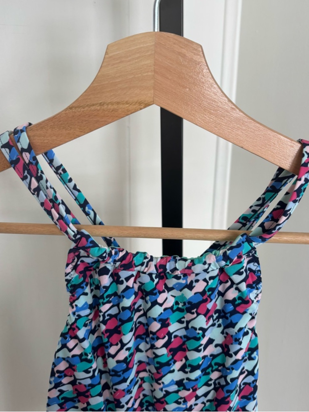 Vineyard Vines Girls Reversible Tankini Top Green Stripe Whale Print Size S NWT